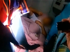 扬州：货车司机“失联”交警破窗营救