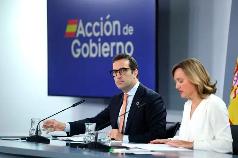 西班牙政府批准对以色列实施“全面武器禁运”