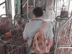 上海:乘客下车太大意 黄金弄丢却不知