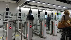 英国一男子因涉嫌网络攻击欧洲机场系统被捕