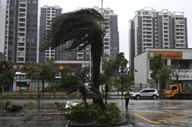 各地各部门积极应对台风“桦加沙”