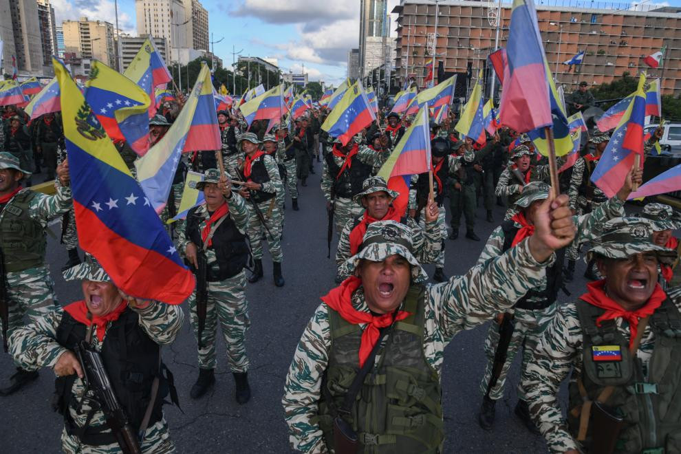 委内瑞拉举行大规模游行反对美国军事威胁