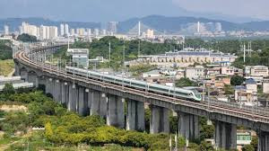 国庆中秋假期运输火车票发售超7000万张