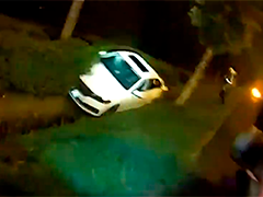 驾车坠沟谎称自己是乘客 酒驾男子终被查