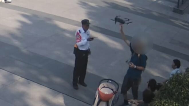 警方加大查处和宣传力度 整治外滩无人机违规飞行