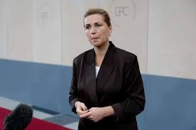 丹麦首相提议禁止15岁以下人群使用社交媒体