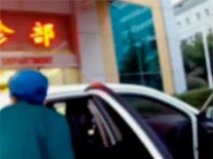 武汉：外地游客突发疾病 快骑队员15分钟送医