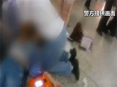 江苏南京 众人接力救援 地铁站内上演急救时刻