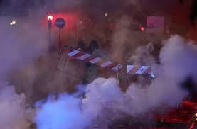 意以世预赛前夕爆发冲突 五千亲巴示威者与警方对峙