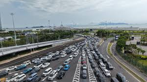 港珠澳大桥开通七年 架起三地融合"快车道"