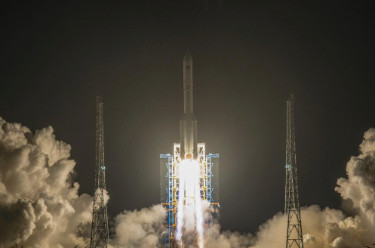 我国成功发射通信技术试验卫星二十号