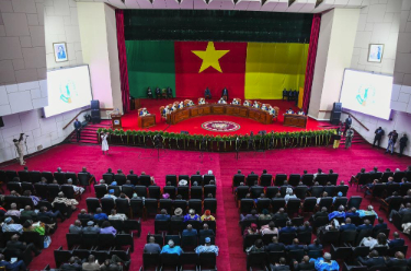 喀麦隆现任总统比亚赢得连任