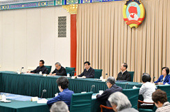 王沪宁主持召开全国政协主席会议