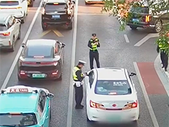 路口拒检加速逃离 "黑车"司机难逃法网