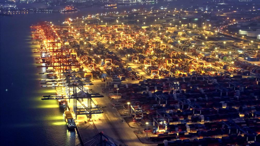 前三季度我国服务贸易同比增长7.6%