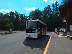 日本启动测试适合山区的无人驾驶公交车