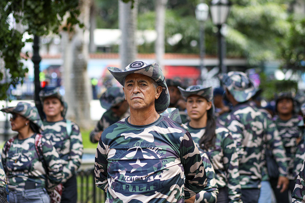 委内瑞拉启动"独立200"新阶段演习