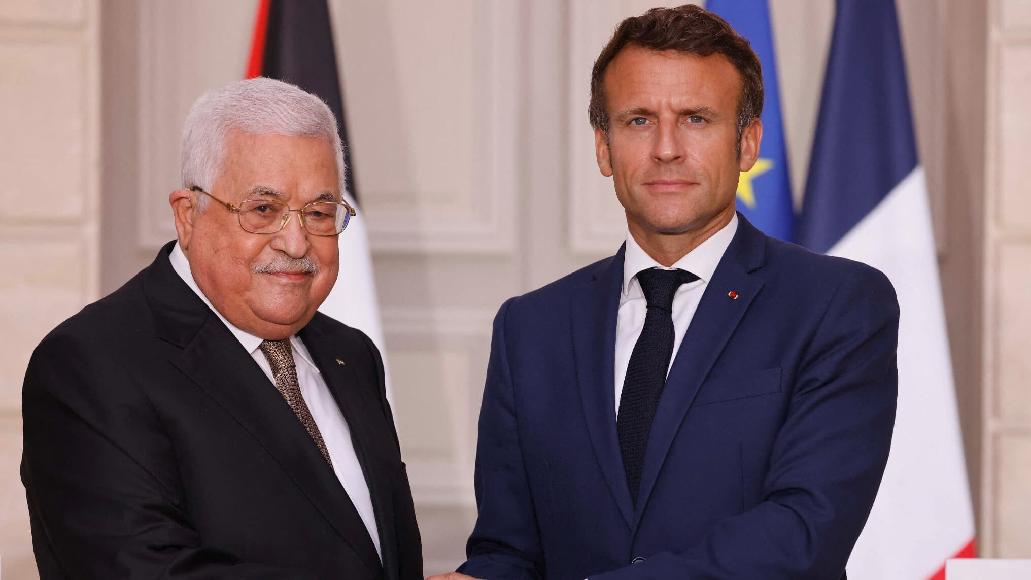 法国总统与巴勒斯坦总统举行会晤