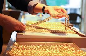 黄金税收新政初显成效 国内首饰金价创新高