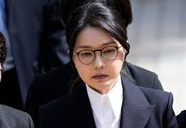 金建希因"健康状况不佳"要求保释 特检组反对