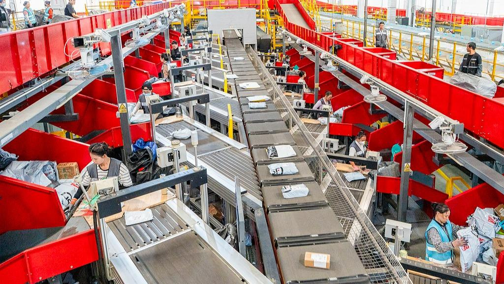 今年我国快递旺季业务量超139亿件