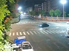 江西赣州 凌晨漂移炸街 小伙被行拘10日