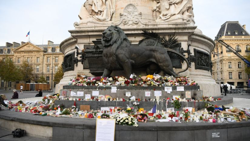 巴黎遭遇连环恐袭十周年 法国各界悼念遇难者