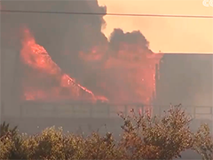 美国得州一废弃发电厂发生大火