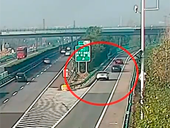 湖北仙桃 高速倒车酿车祸 司机被依法重罚