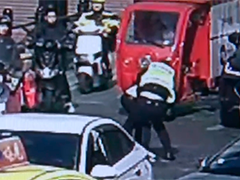 重庆 智勇双全 民警勇斗网逃嫌疑人