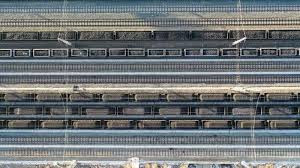 内蒙古乌海 半固态锂电池储能项目成功并网发电