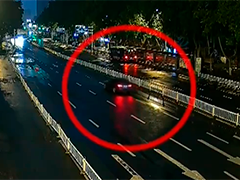 江苏淮安司机睡着上演"无人驾驶"醉驾被处罚