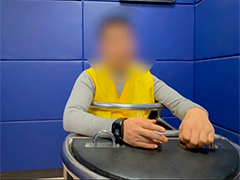 代驾司机见财起意 赃款藏匿车底被查获