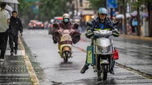 外卖平台逐步取消骑手"超时扣款"