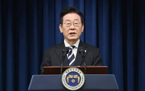 李在明发表"紧急戒严"一周年声明