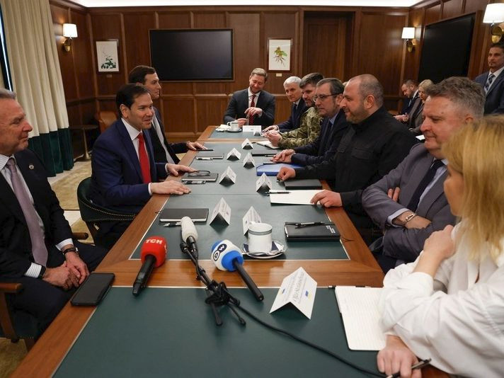 美乌结束3天会谈 双方主要讨论领土和安全保障问题