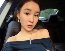 整治网络乱象 曾两次入狱仍宣扬炫富 郭美美再被封禁