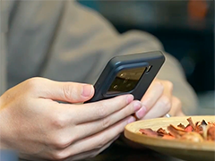 警惕打着婚恋交友"幌子"的投资骗局 催婚老爸婚恋平台遇心急"老妈"?陷阱!