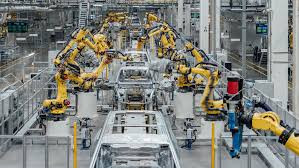 【学习贯彻四中全会精神·一线见闻】拓宽应用场景 加快培育新质生产力