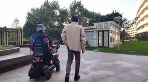 中国脑机接口实现新突破 瘫痪患者凭意念可实现操控轮椅等复杂操作