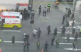 首尔一地铁施工现场发生坍塌 被埋人员全部救出