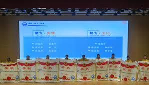 杭州一学校给学生发"奖状被单"老师收到定制版回礼