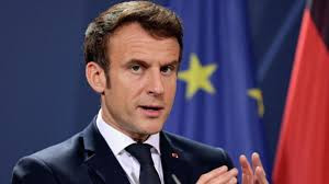 马克龙称法国将新建一艘航母