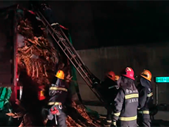 九江武宁隧道内货车变"火炉"9吨木屑燃烧3小时