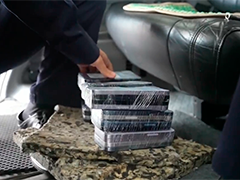 车辆油箱轮廓异常 深圳海关暗格查获632台走私旧手机