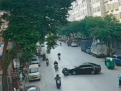 广西平果 错把油门当刹车 新手司机酿事故