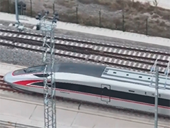 沪渝蓉沿江高铁武宜段今日开通运营