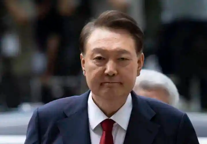 韩国法院就尹锡悦涉嫌妨碍逮捕等罪名进行最后审理 检方要求判处尹锡悦10年有期徒刑
