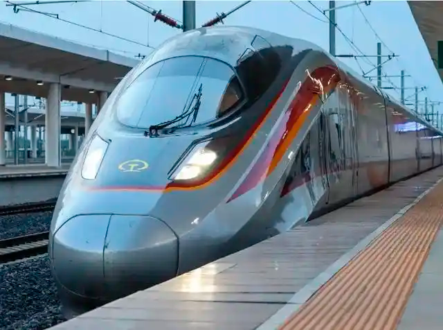 我国高铁里程突破5万公里 高铁运输能力与服务品质实现大幅跃升