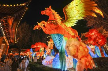 各地装扮一新迎接新年